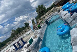 roca artificiala pentru piscine